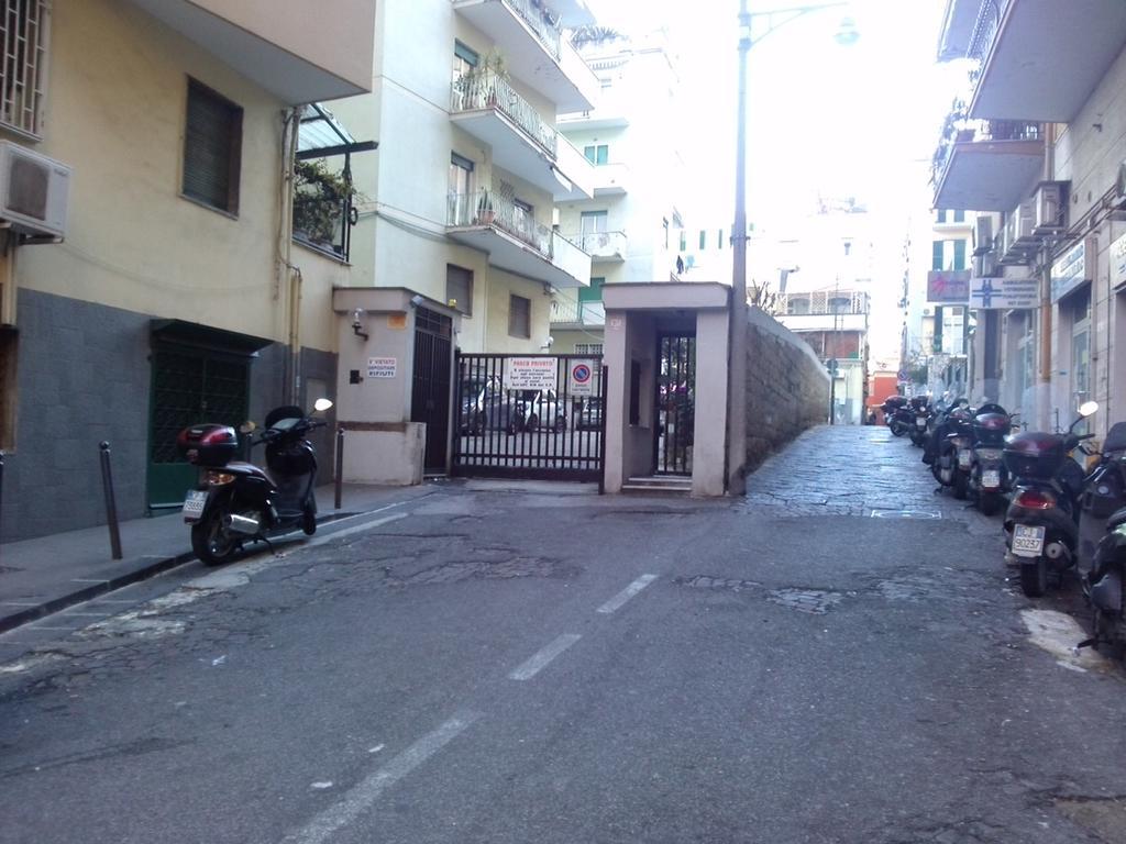 Bed and Breakfast Domus Aurea Neapel Exterior foto