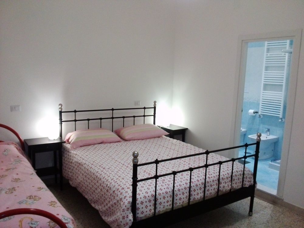 Bed and Breakfast Domus Aurea Neapel Exterior foto