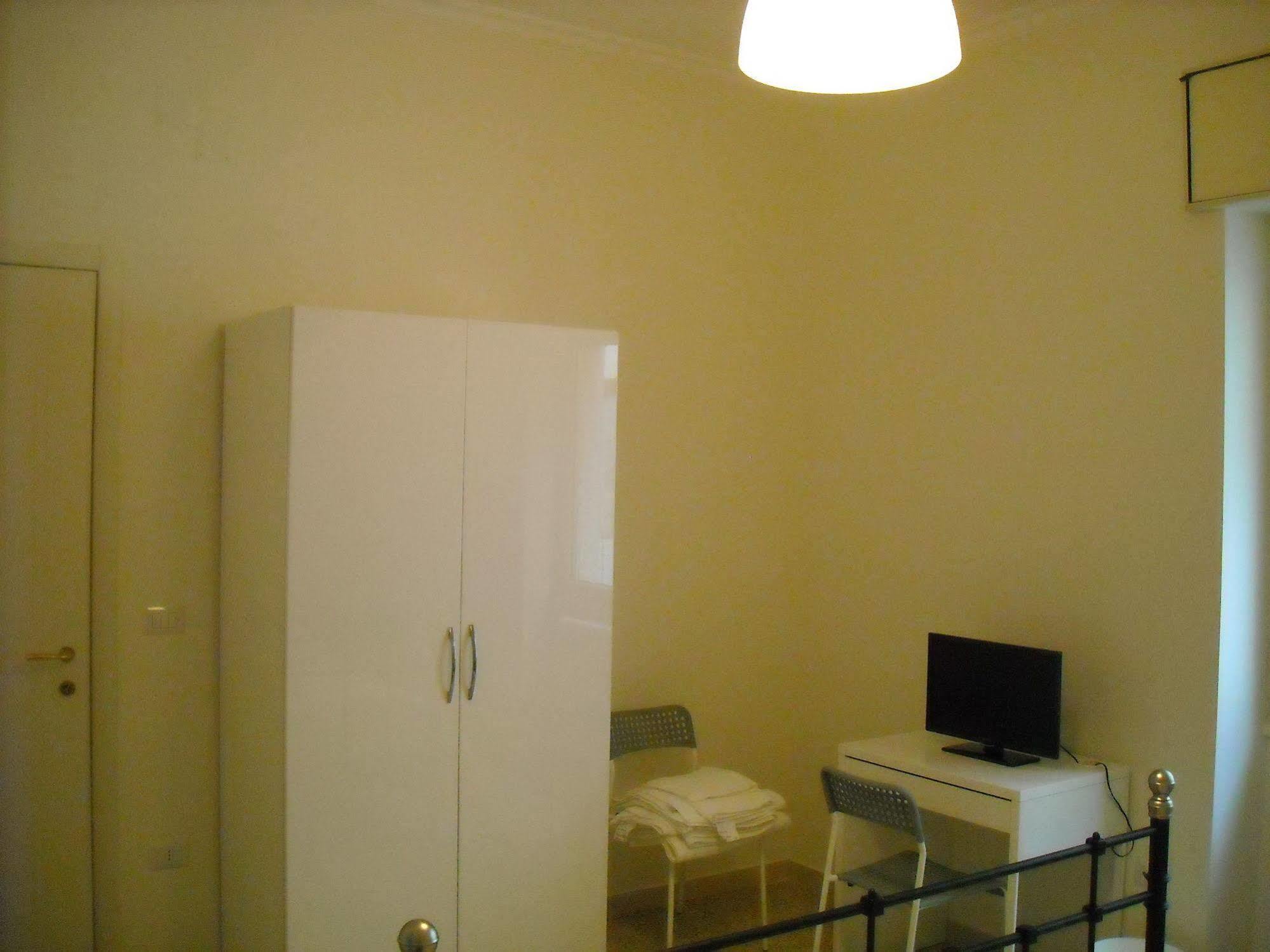 Bed and Breakfast Domus Aurea Neapel Exterior foto