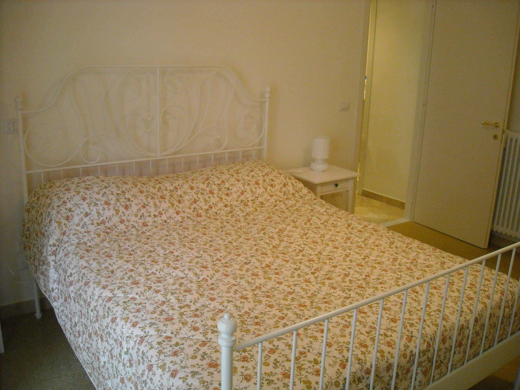 Bed and Breakfast Domus Aurea Neapel Exterior foto