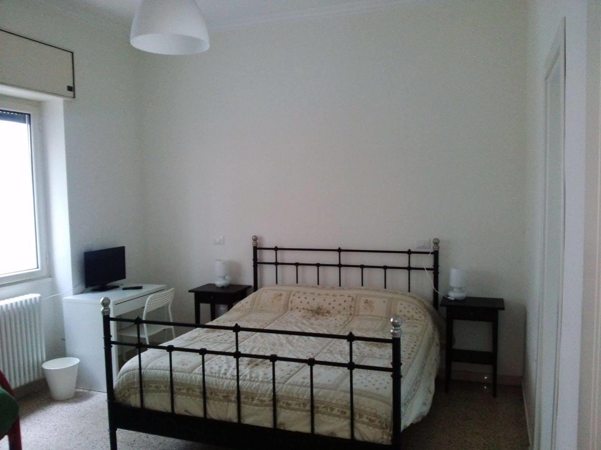 Bed and Breakfast Domus Aurea Neapel Exterior foto